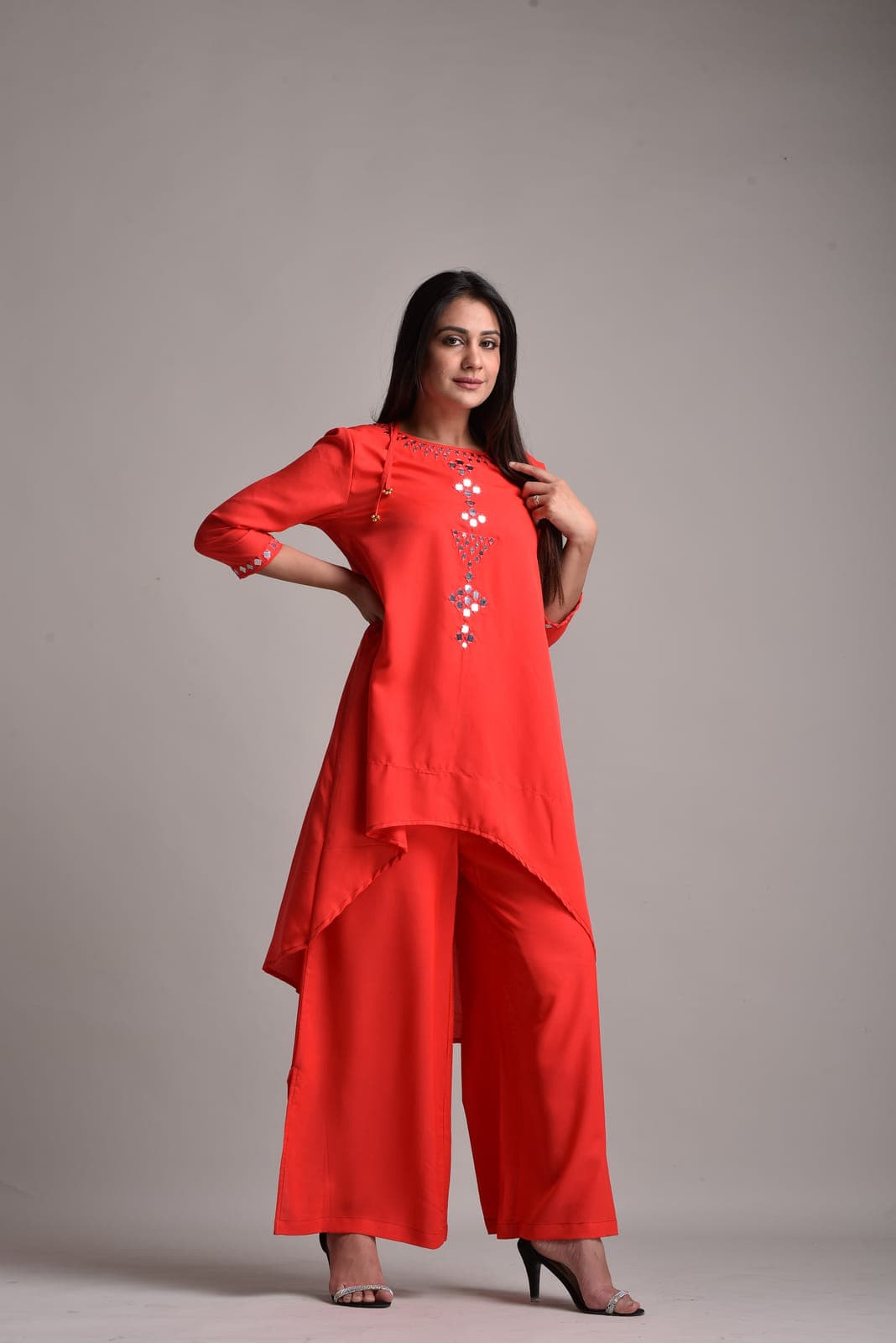 Women Cotton Blend Kurta Palazzo Set