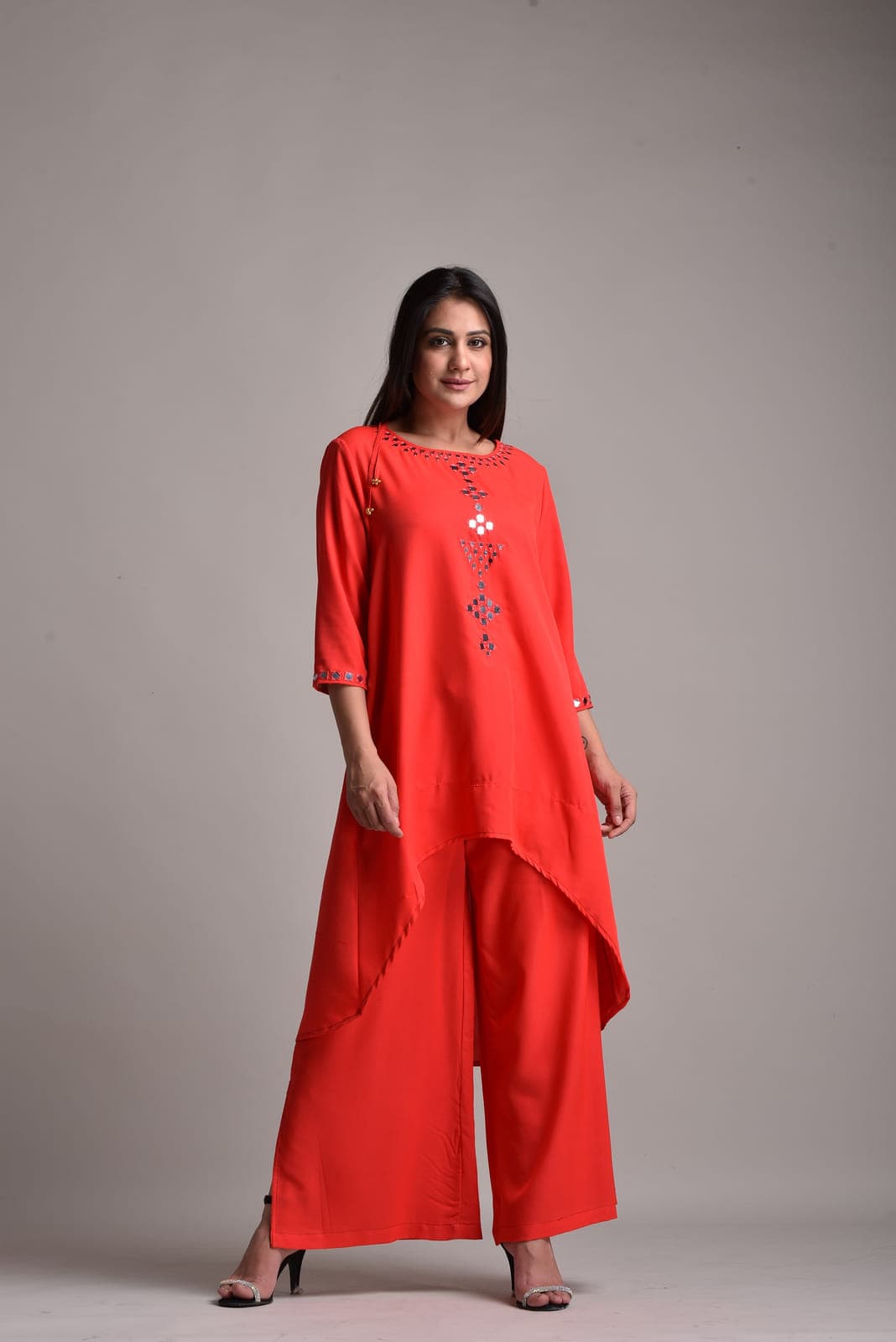 Women Cotton Blend Kurta Palazzo Set