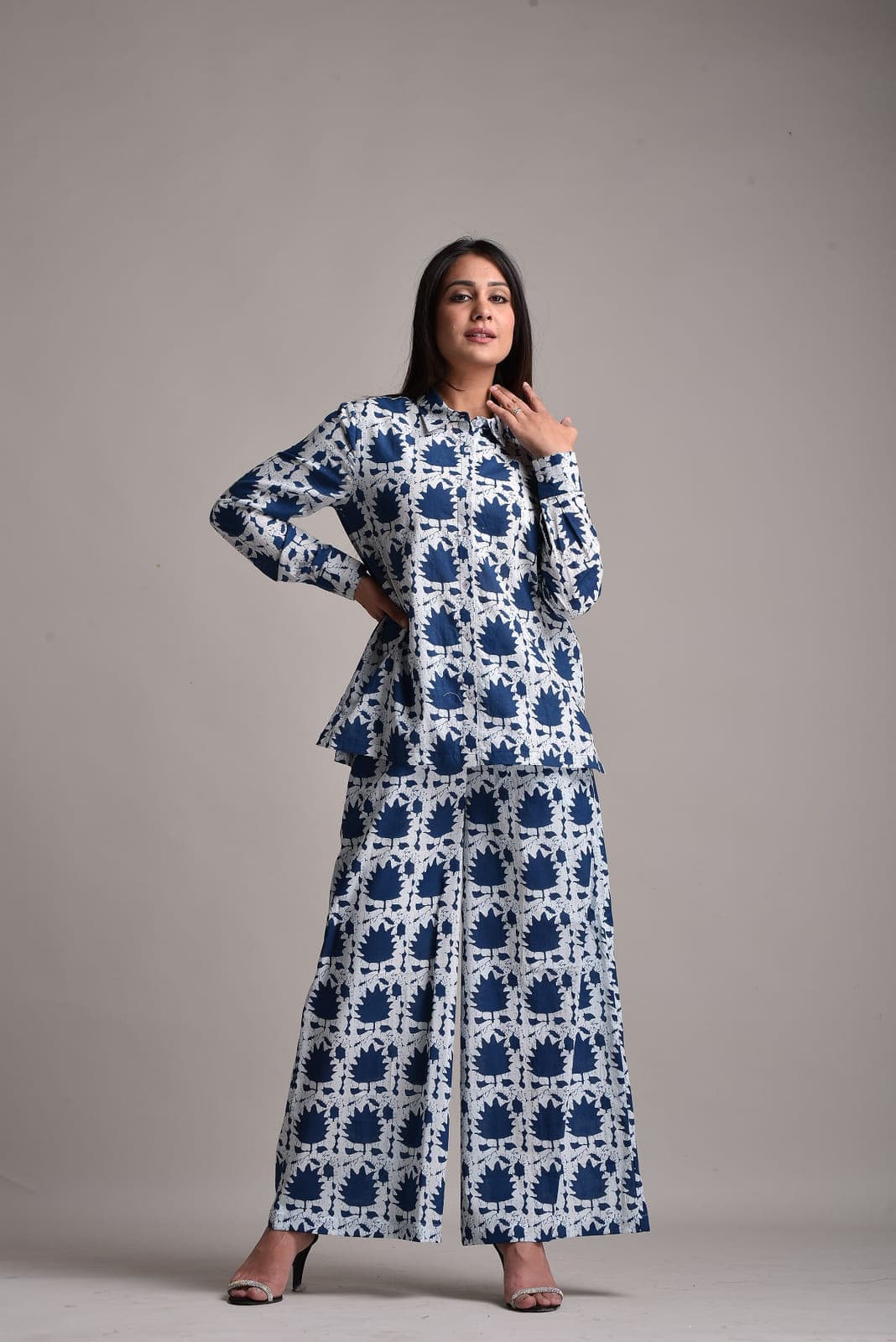 Cotton White Leaf Print Women Co-Ord Set