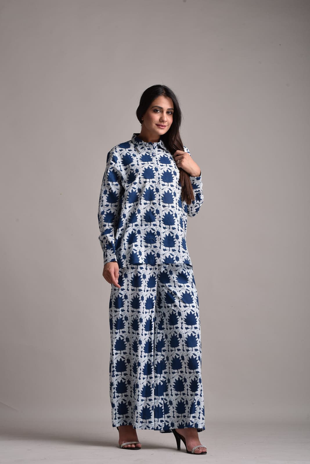Cotton White Leaf Print Women Co-Ord Set