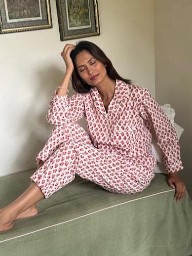 White with red floral ladies nightwear