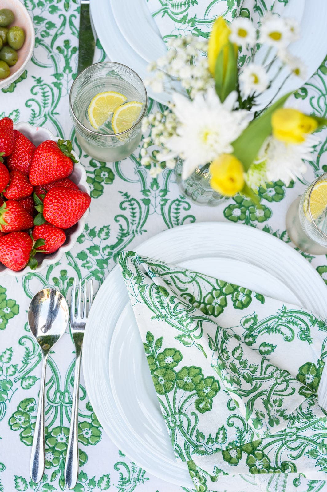 JASMINE TABLECLOTH