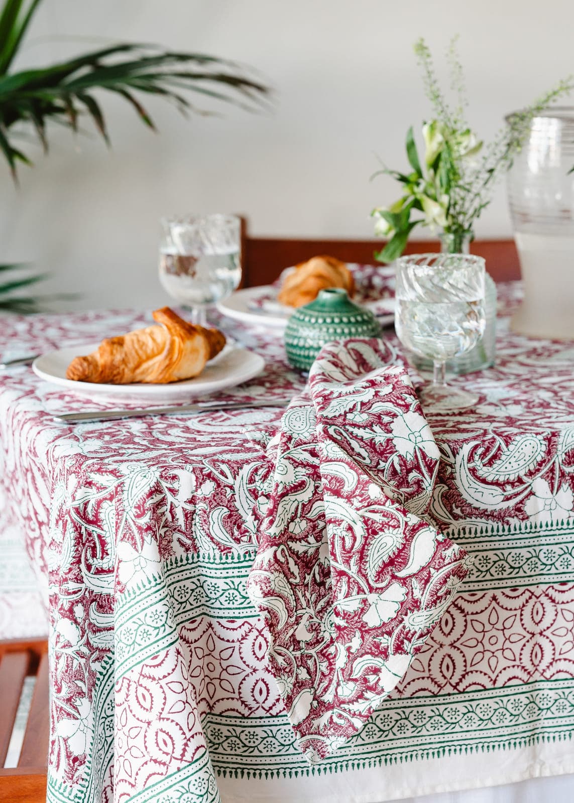 ROSE PAISLEY TABLECLOTH