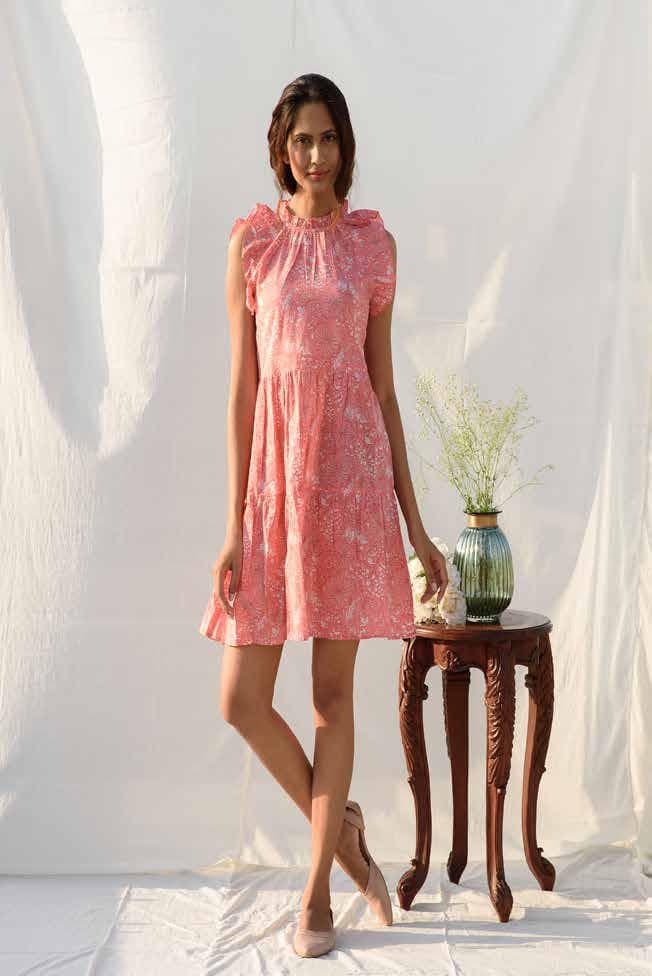 SHORT SLEEVES ELEGANT LOOKING DRESS