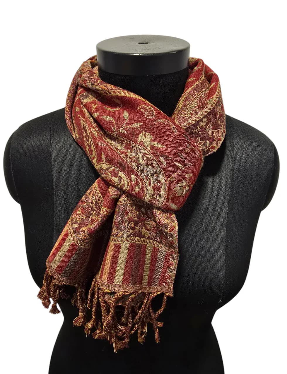 Classic lambswool scarf in red-brown colors