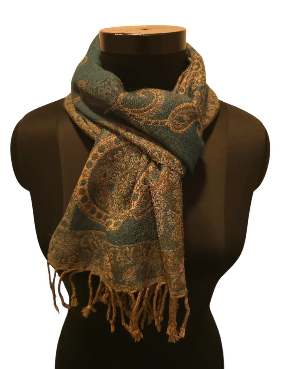 Green paisley patterned wool scarf