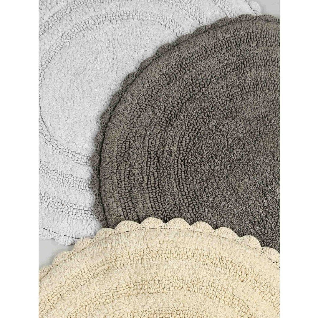 Round Reversible Crochet Bath Mat, White