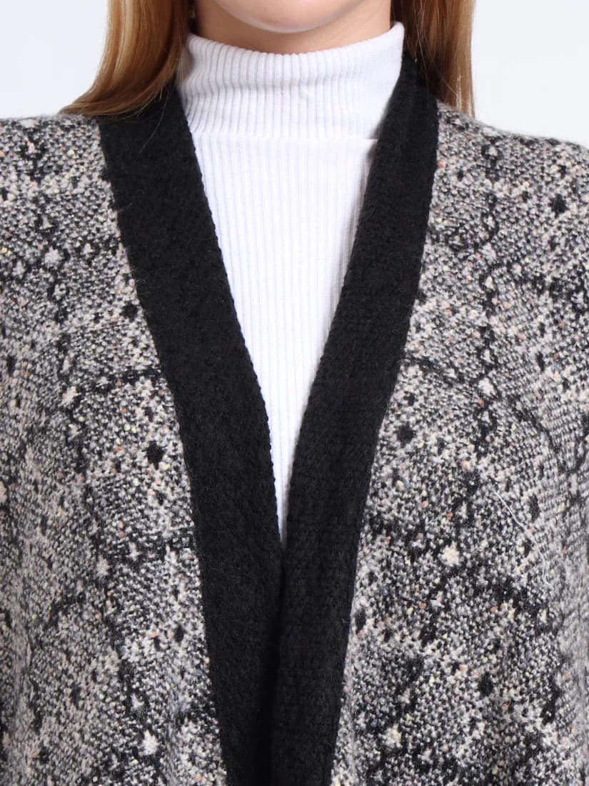  Onyx Mist Lattice Patterned Weave Cape