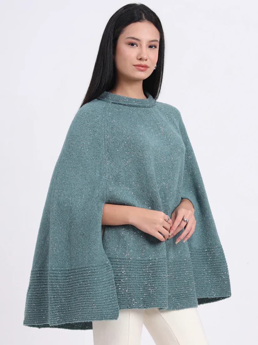  Evergreen Glow Poncho