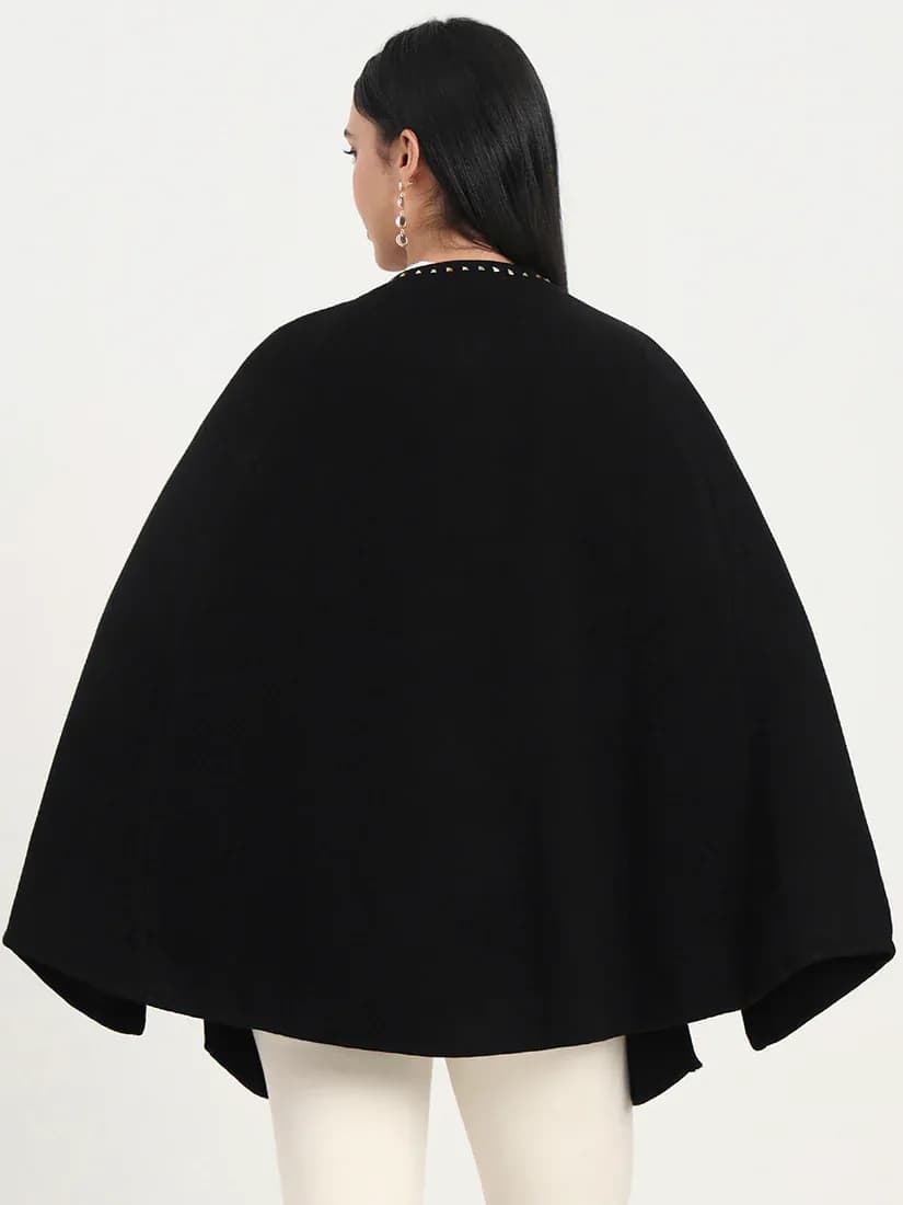 Noir Regent Poncho