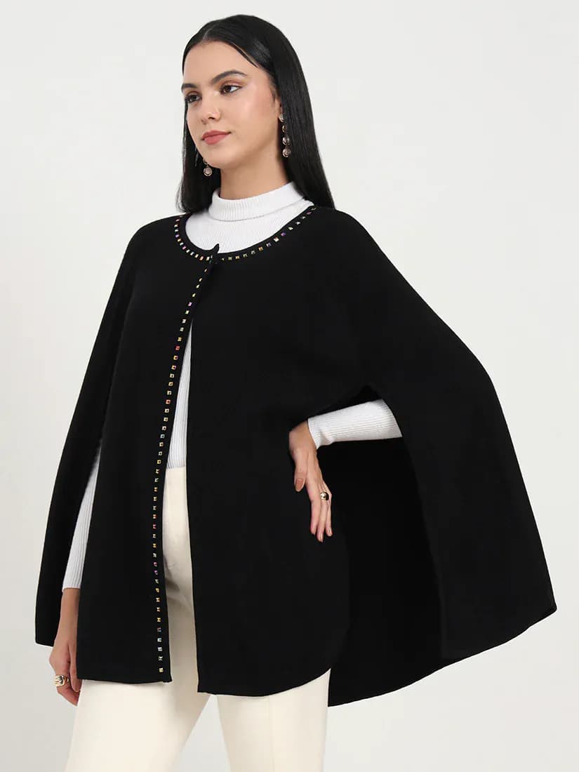 Noir Regent Poncho