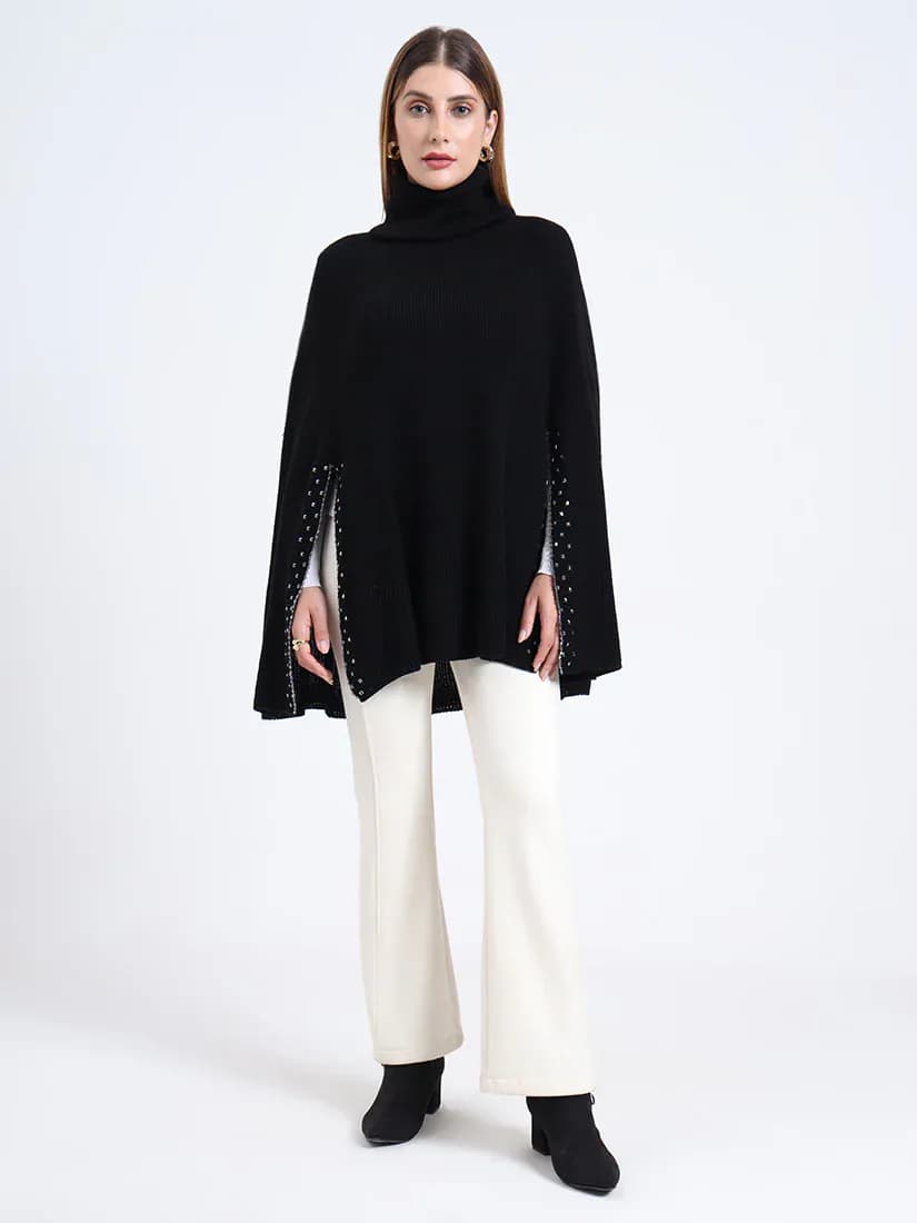 Noir Grace Poncho
