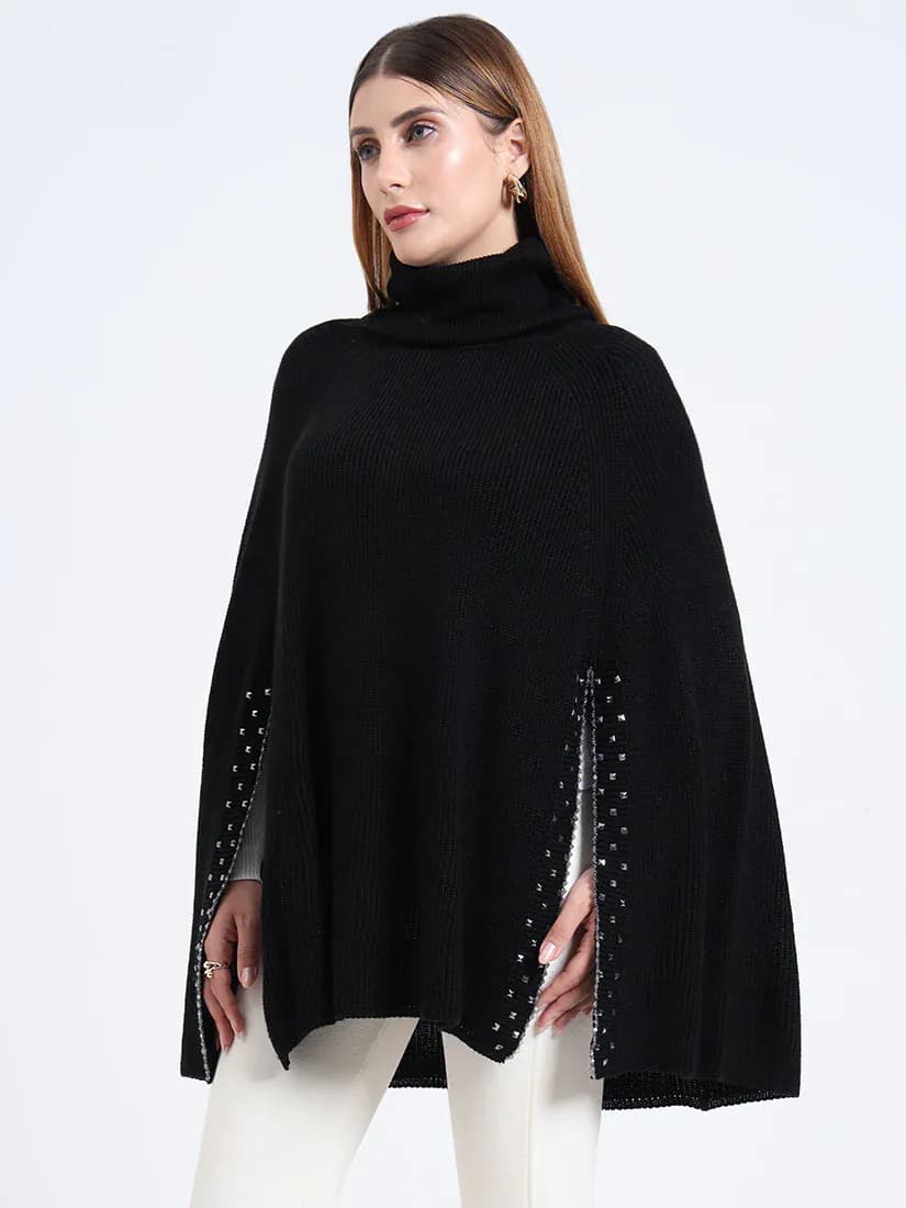 Noir Grace Poncho
