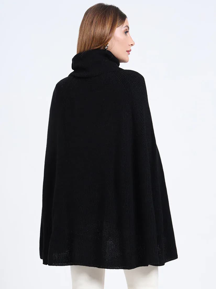 Noir Grace Poncho