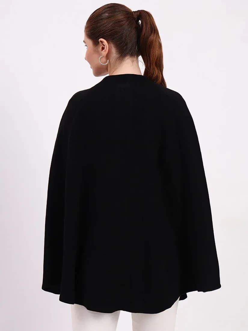 Noir Élan Poncho