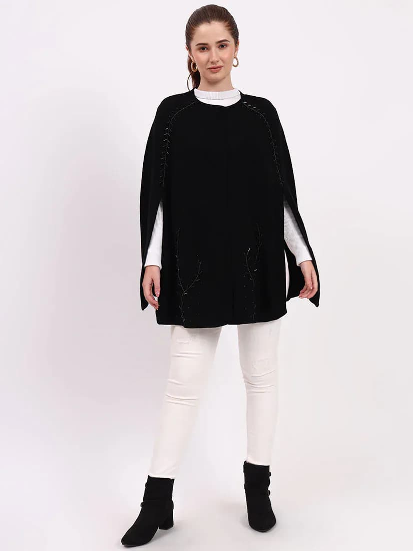 Noir Élan Poncho