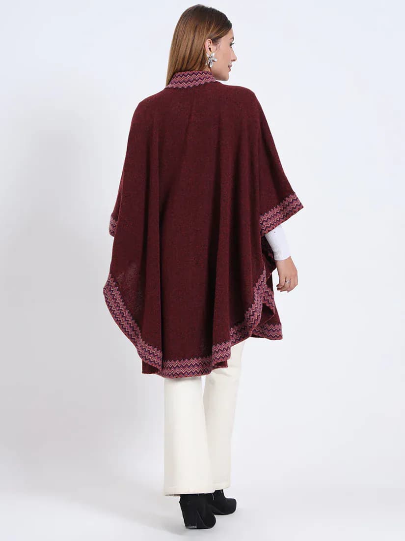 Crimson Border Cape