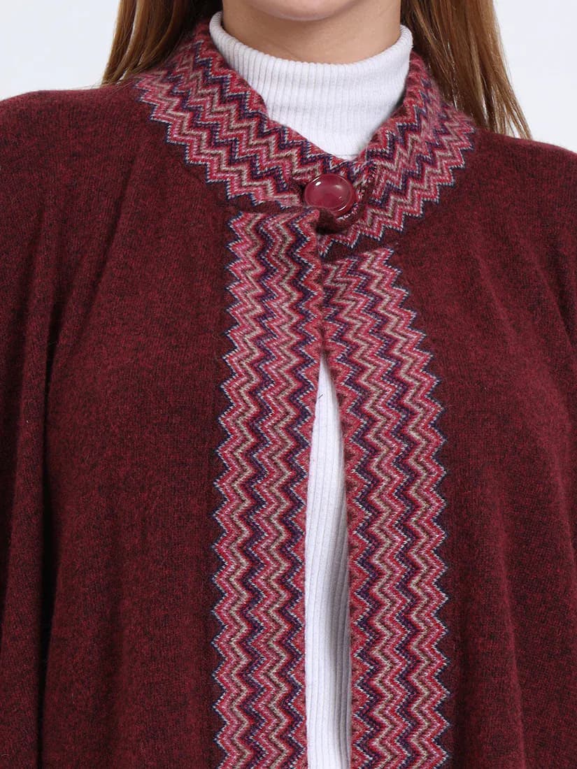 Crimson Border Cape