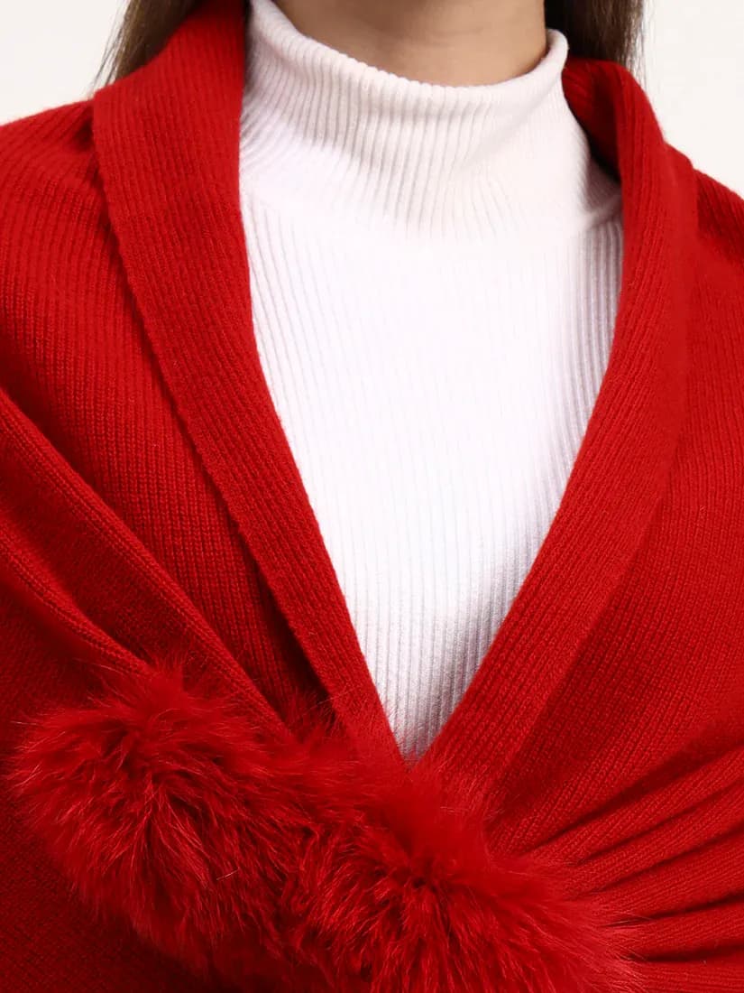  Crimson Frost Fur Wrap