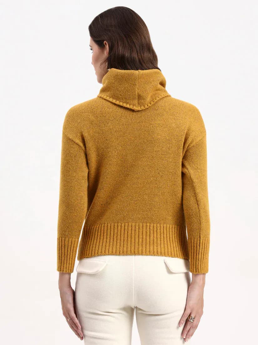 Amber Mustard Pullover
