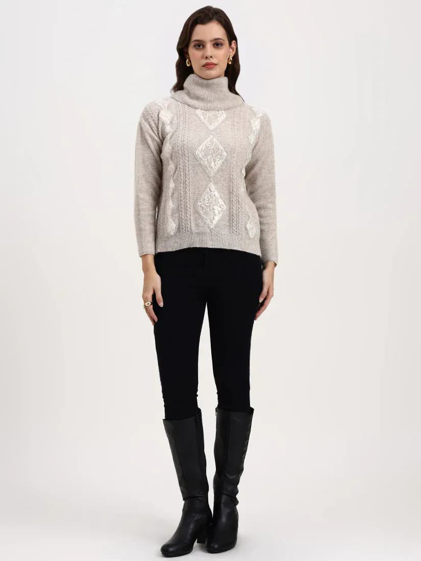 Noir Étoile Pullover