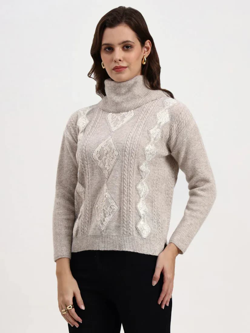 Noir Étoile Pullover