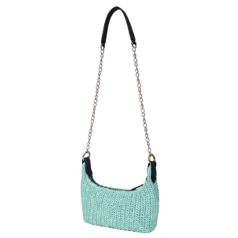 Raffia Chic Crossbody: Stylish & Versatile in Single Color
