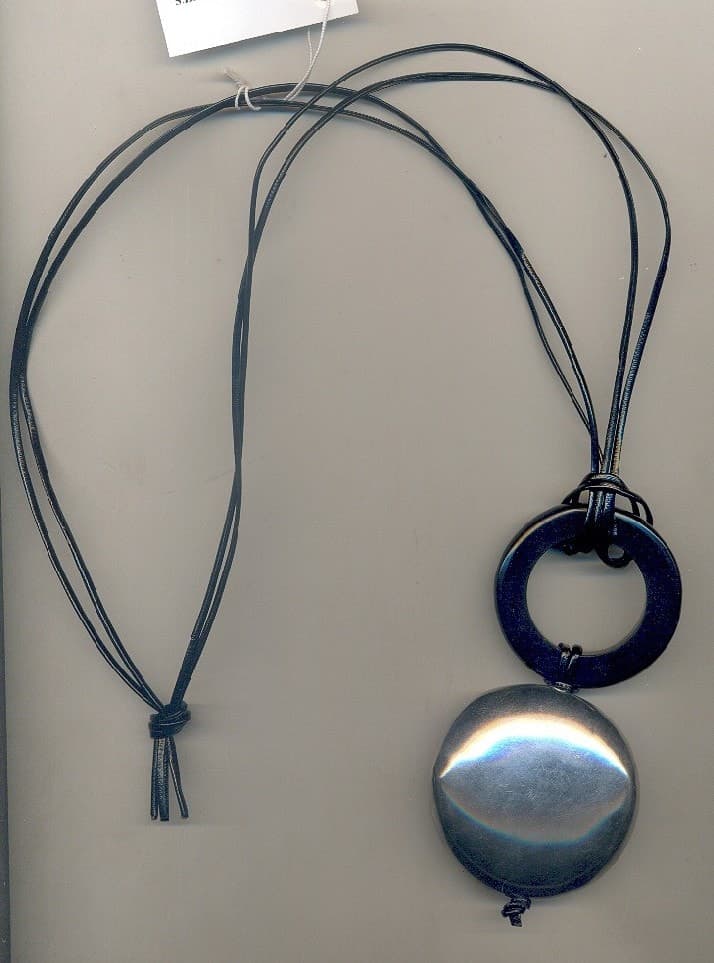 Noir Halo Pendant Necklace