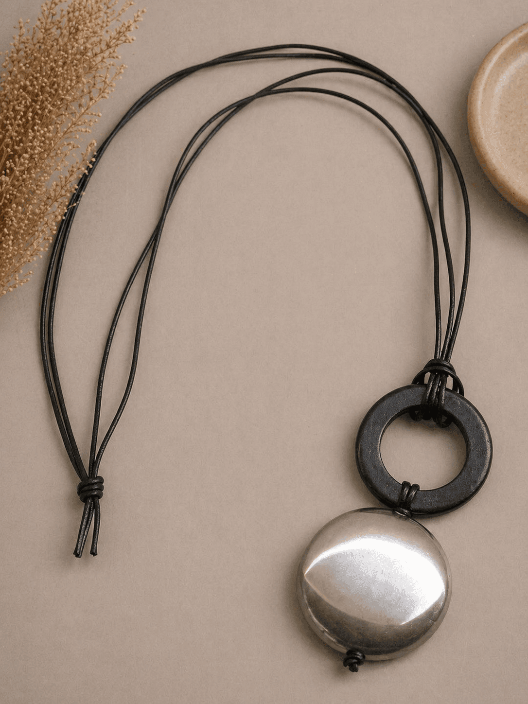 Noir Halo Pendant Necklace
