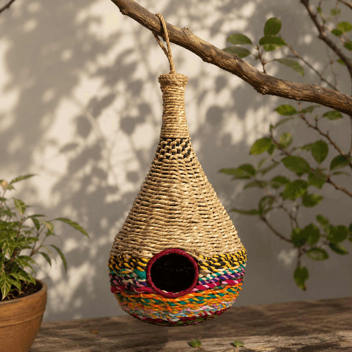 Teardrop Hanging Bird Nest